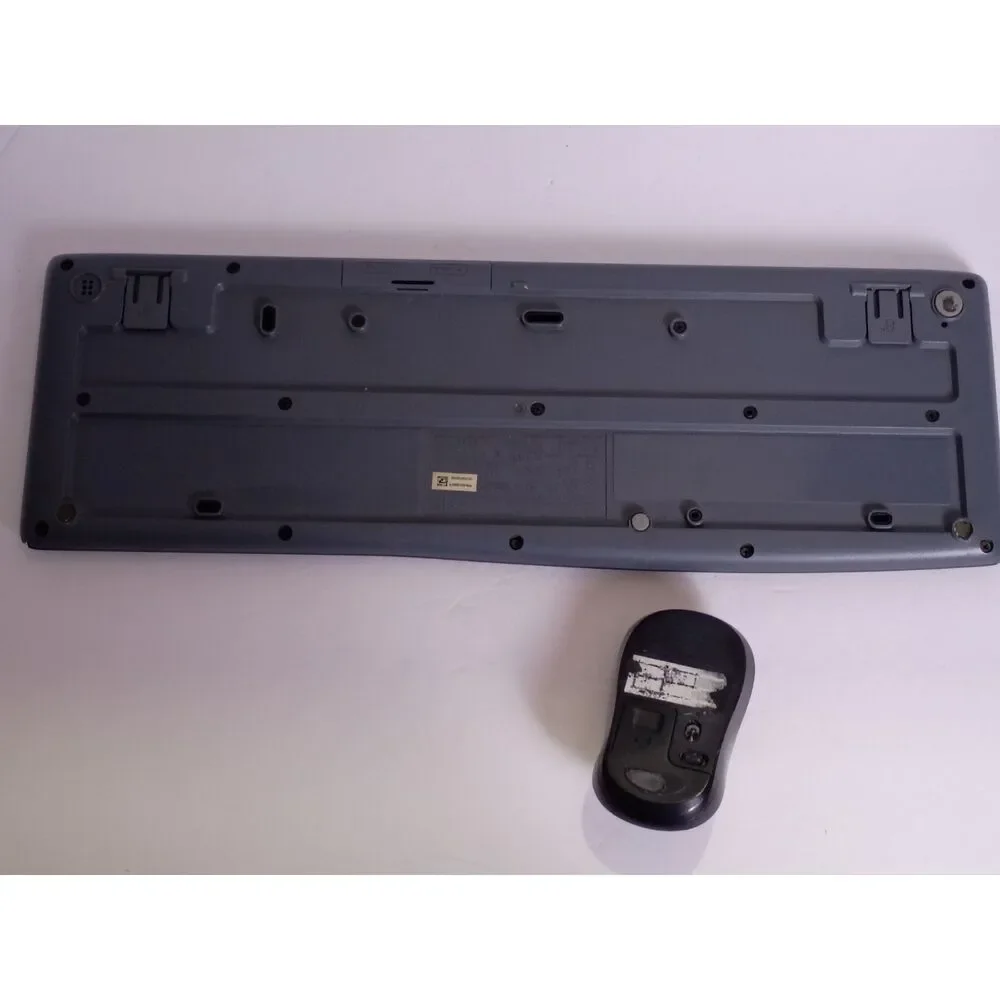 Logitech MK270 Full-size Wireless Keyboard and Mouse Combo Pre-owned Working